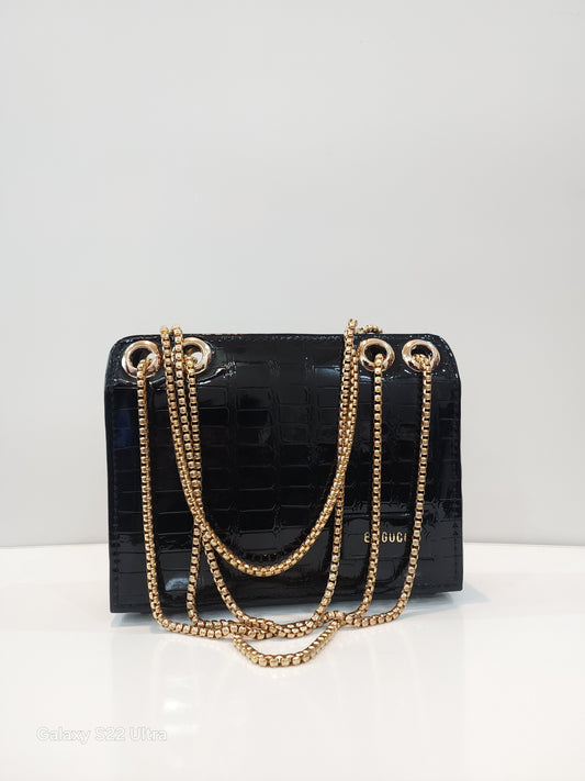 Glossy Croc-Textured Baguette Handbag – Black with Gold Chain
